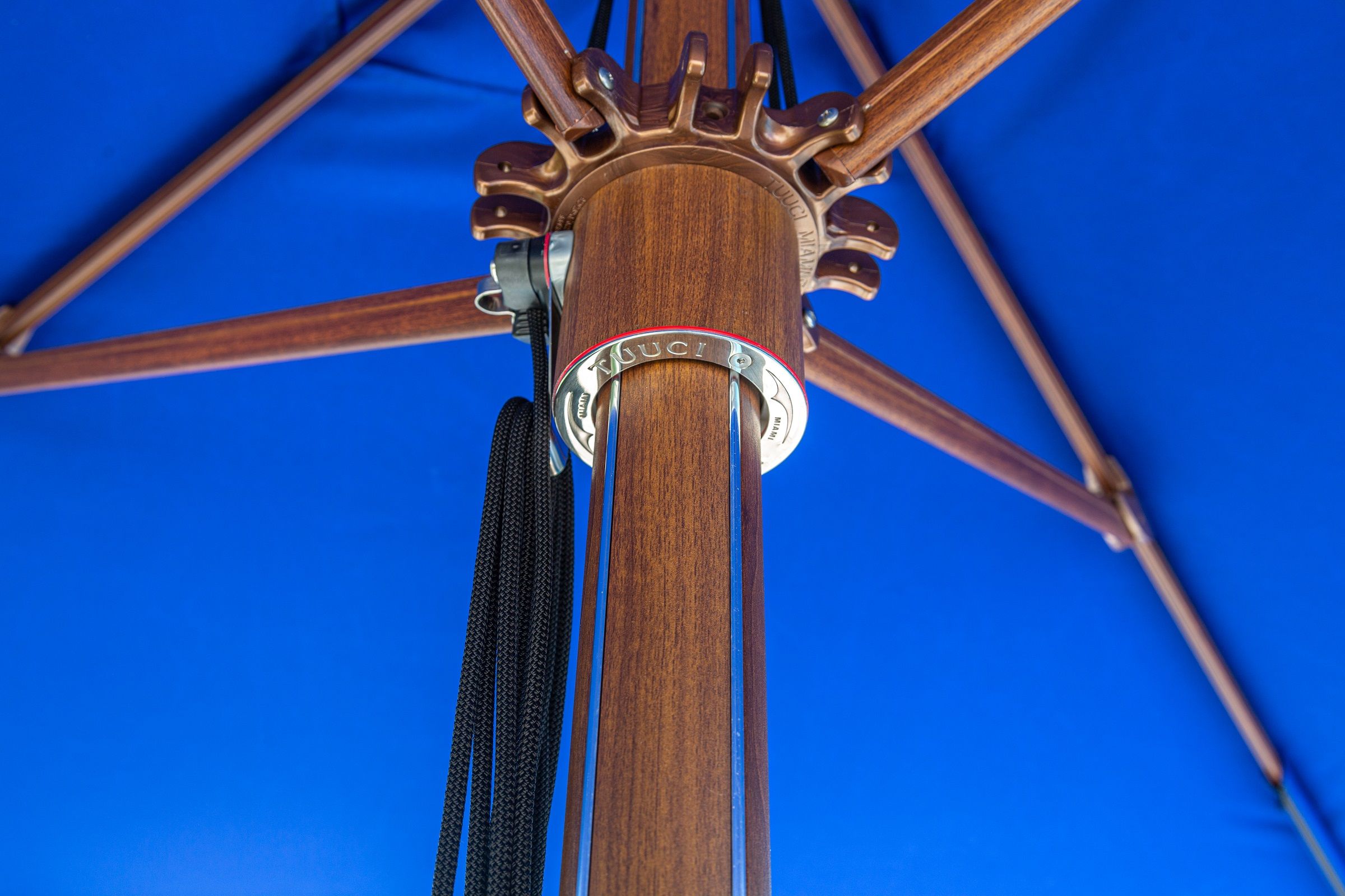 Sonnenschirm Ocean Master Cantilever Tuuci